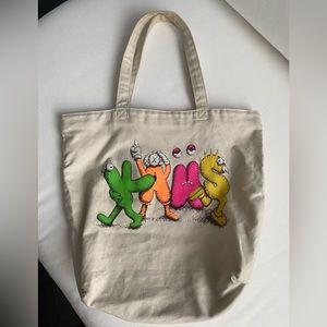 (2016) KAWS X UNIQLO Tote Bag